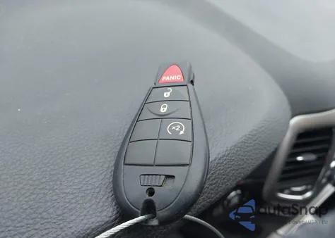 2012 Jeep Grand Cherokee Laredo z USA, uszkodzony, nr VIN 1C4RJFAG0CC140622